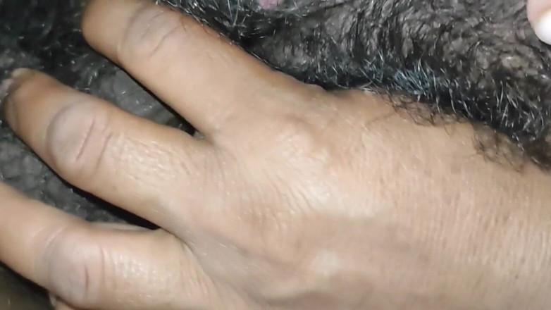 Sexy aunty: New Sex Video in Indian Village Couple