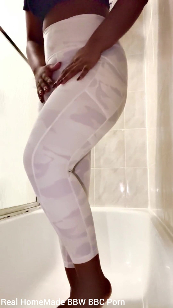 Super sexy ebony cuties: Pissing My Pants in the Bathroom