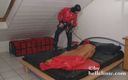 Rubber & Clinic Studio - 1ATOYS: The rubberbed - tratamento de mijo xtreme