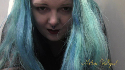 Mxtress Valleycat: Sat On By My Giant Arse