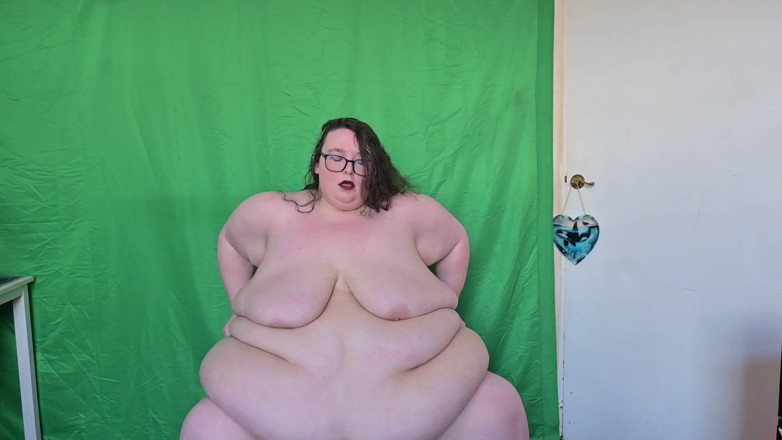SSBBWLadyBrads: Ssbbw ofis sandalyesinde soyunuyor