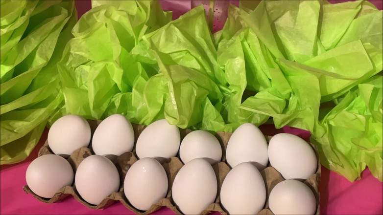 Dom Rod: Easter Bunny Lays Its Eggs 1