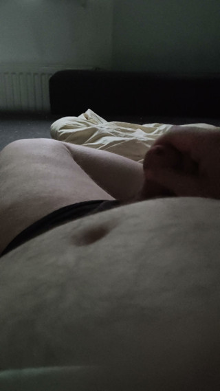 Runkaren32: I'm Jerking off