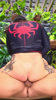 April Big Ass Drinks Ragnarok’s Piss After Hardcore Anal & ATM