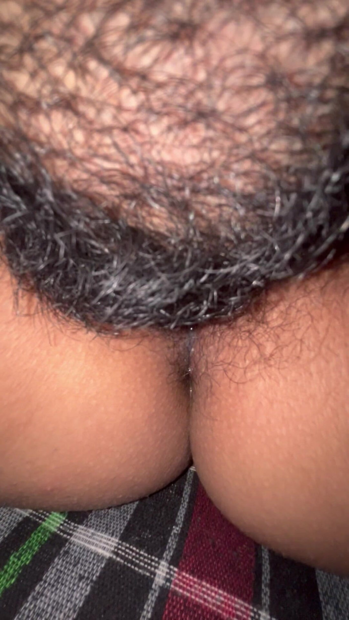 Rishi: Murid perawan india nyepong dan jilat memek sempit bu gurunya...