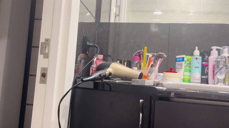 Vik1one: Sexo muy apasionado en la ducha