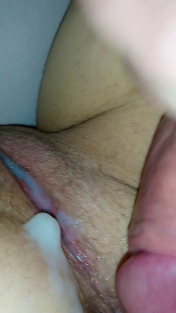 I fuck her tight pussy and cum (Semen bucket)