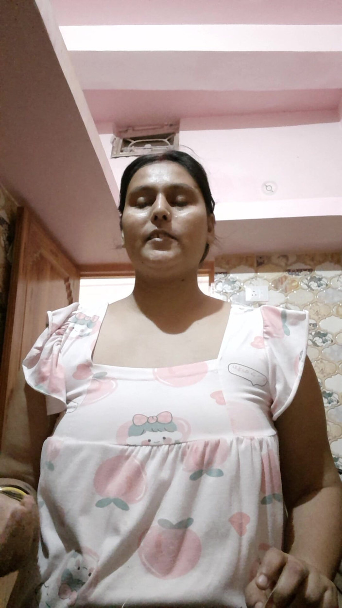 Puja555: Desi Bhabhi vaří