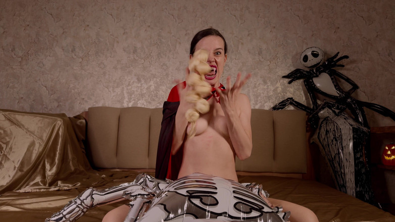 WildLonelyFlower: 大片《吸血鬼之爱报复》