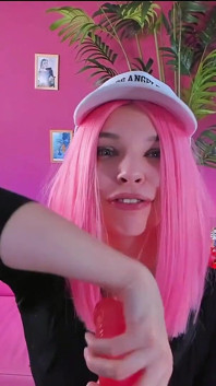 Ich wichse Dildo POV und stelle mir vor, es ist dein schwanz in meinen händen