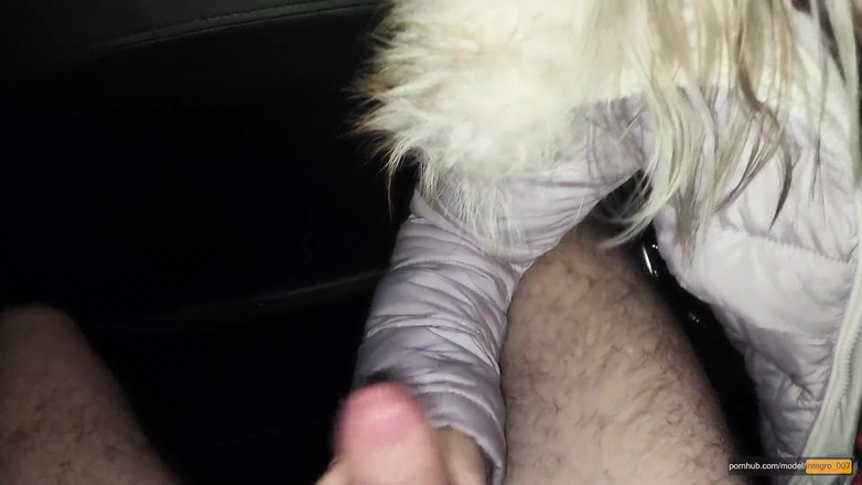 Stacy Starando: Jag övertalade min styvsyster att ge mig avsugning medan vi väntade...