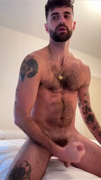 Petite vidéo solo de moi dans mon jockstrap papi bleu
