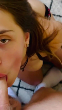 Hot Babe Receives Piss in Her Throat, Gets Facefucked, and Eat Sperm