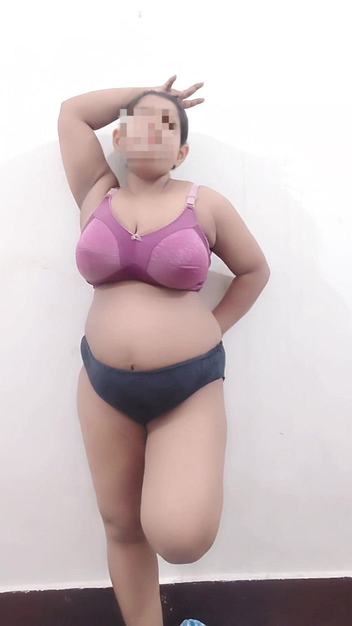 Niharika Thakur: Indická studentka