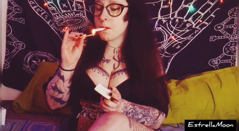 Estrella Steam: 에스트렐라문 흡연과 자위 모음집