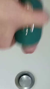 I Cum in My Friends Bathroom Sink with Gush - 24.04.2024