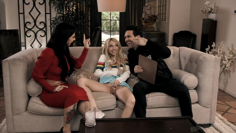 Burning Angel: Burning Angel - le casting de la baby-sitter Kenzie Reeves se...