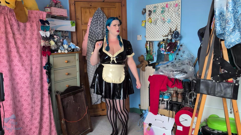 Alice_Mayflower_Scottish: Дражнить латексна покоївка - сольна дівчина