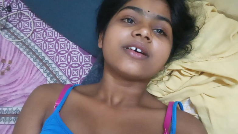 AmpleOunce283: Złapałem moją przyrodnią siostrę masturbację na porno o północy - dołączył...