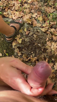 Sborrata nella foresta 4K