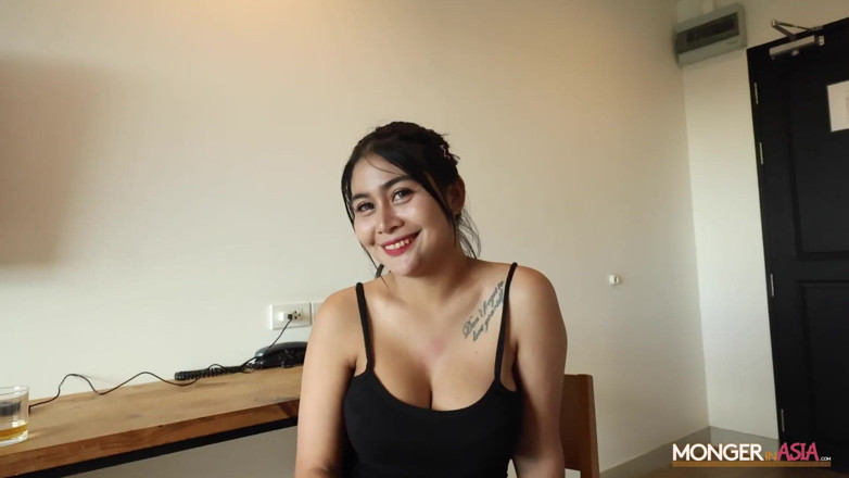 Monger In Asia: Asian Slut Rides BWC