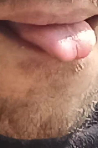 Gangbang straight: Feticcio di bocca e saliva 4