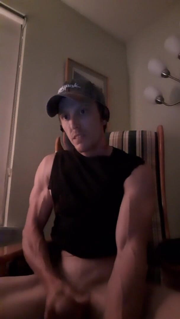 AlphaCathexis: Kaslı adamın gözleri boşaldığında geri dönüyor