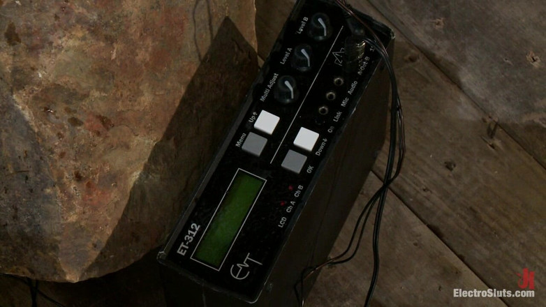 Electrosluts by Kink: Annabelle Lee es una electros!