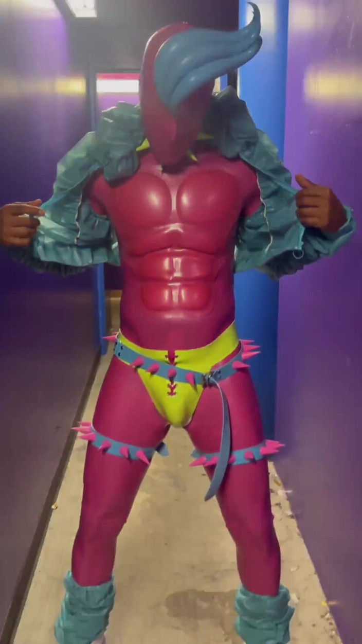 The xxx slayer - trans productions: Im 1of1