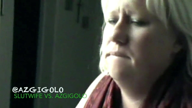 AZGIGOLO: ふしだらな女ブロンドの妻対Azgigolo