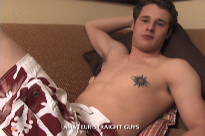 Jay's Amateur Straight Guys: Tony là một cậu bé thẳng thắn muốn được vào phim...