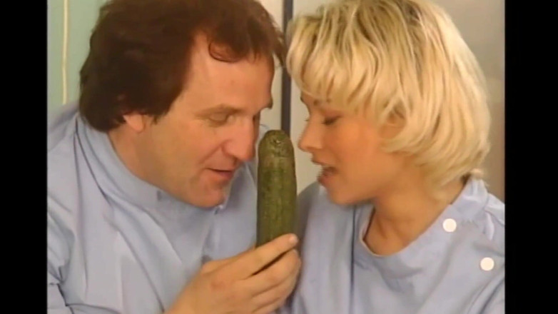 Vintage megastore: ドスケベ医者の特命看護師は、硬いチンポが大好き