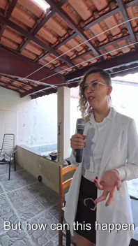 Reporter Strips Naked After Being Caught Breaking Into a House.