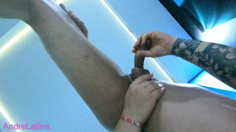 Gatita latina: Éjacule Sur Son Cul Dans Des Collants