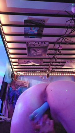 Voluptuous Cherry: Sólo párty