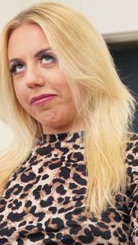 6 Fot Tjeckisk Blond College Brud Carolyne Marian Intervju