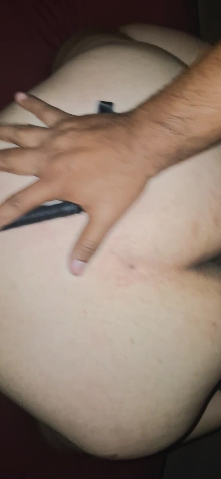 Vecinaculona: My Neighbor Brings Surprise