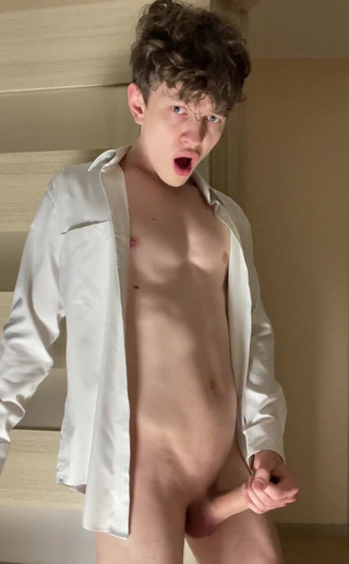 rushlightDante: V této bílé košili jsem tak sexy