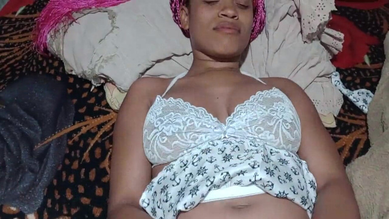 M4LY couple: Дружина Мастурбує, Поки Ти Не Зробиш Сквірт