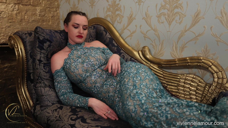 Vivienne l'Amour: Vivienne l'amour - Was kannst du für mich, sklave, tun?