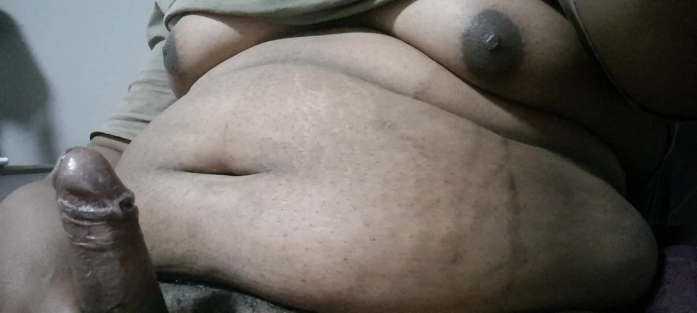 Eleasihle Esma: बड़ा पेट, बड़े स्तन, बड़ा लंड, और जोरदार वीर्य निकालना