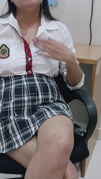 어린 인도 학생에게 섹스 레슨을 해주고 따먹히는 인도 여대생