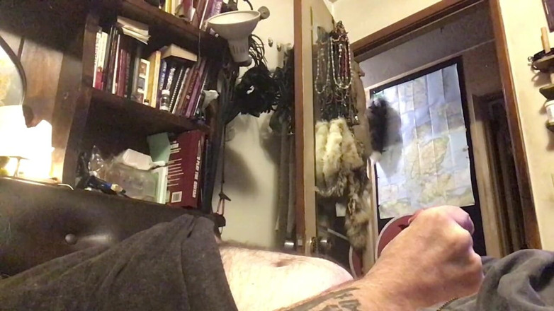 BigManShaman: Bed stroking