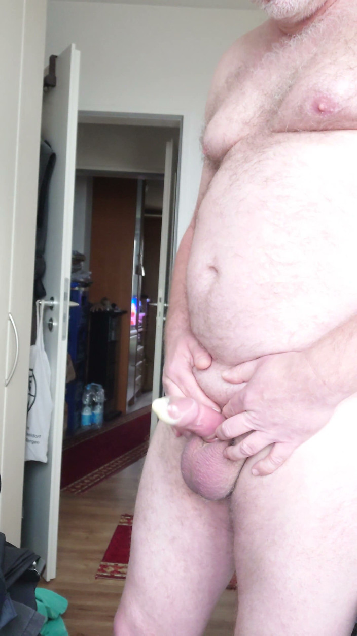 Carmen_Nylonjunge: 얼음에서 나온 정액이 묻은 사용한 콘돔에 흥분했어요