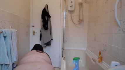 SSBBWLadyBrads: Ssbbw khỏa thân làm sạch bụng béo trong phòng tắm