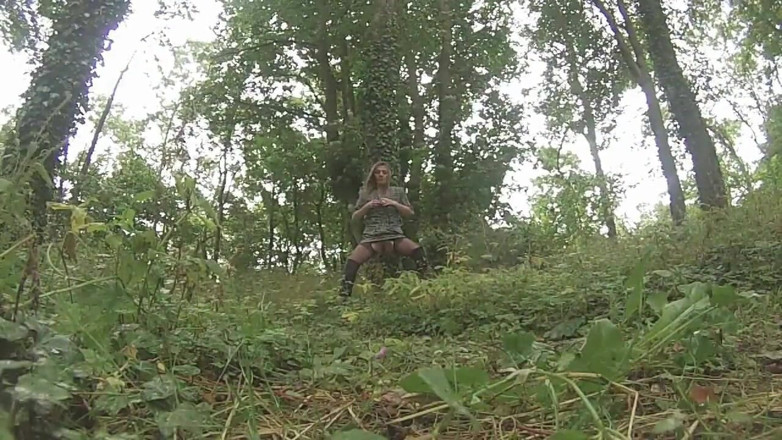 Movies by Louise: Solo în Roadside Layby