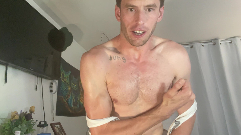 Savage confidence: Видео поклонения мышцам с окончанием Халка