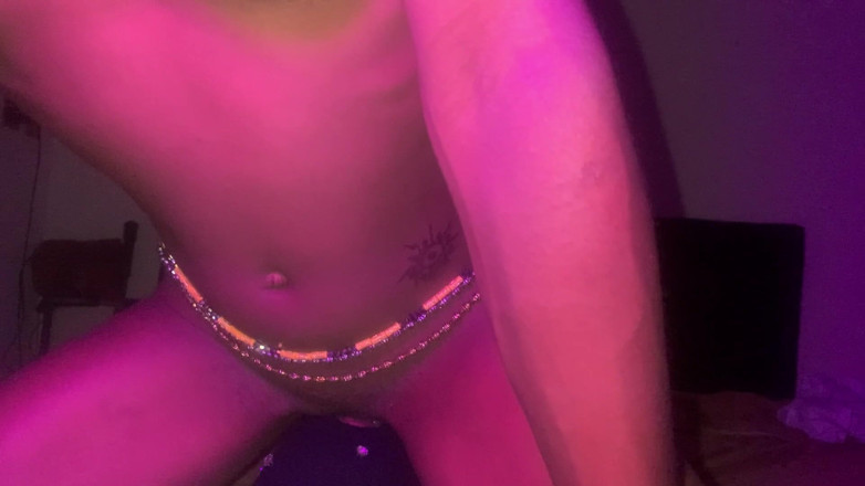 DivaHouz: Juicy Fat African Teen Pussy POV She Sits in My...