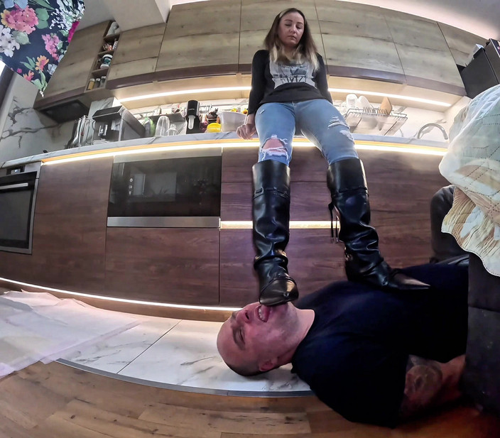 Mistressyammyboots: Ritual Penyerahan: Kuasa Tapak