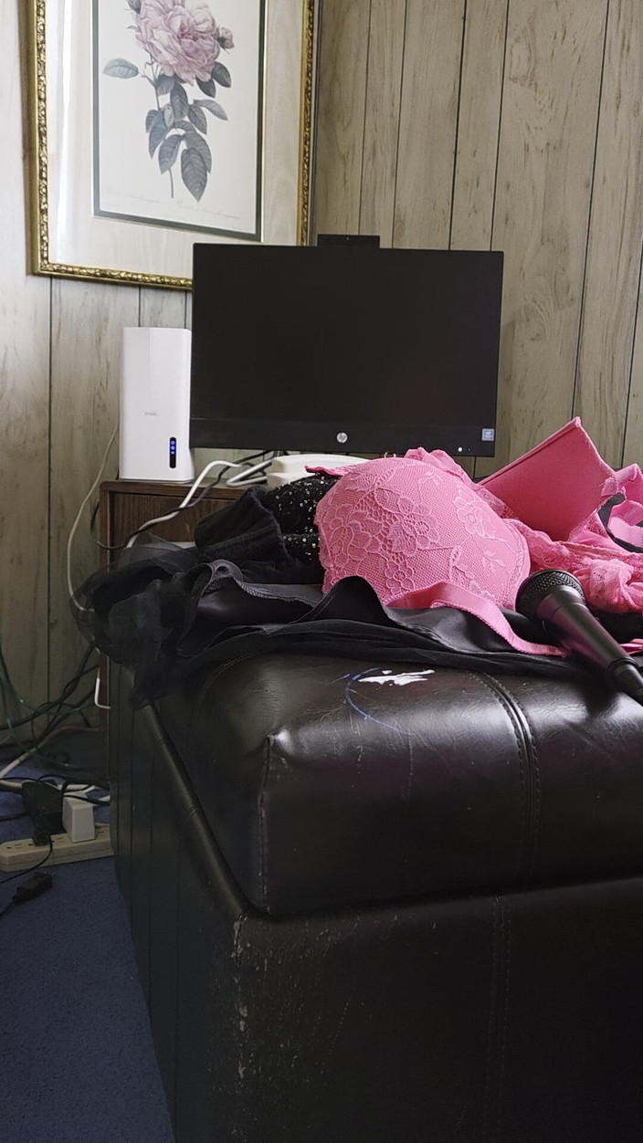 HerculesnVENUS: Whores Squirting on Your Cock Again